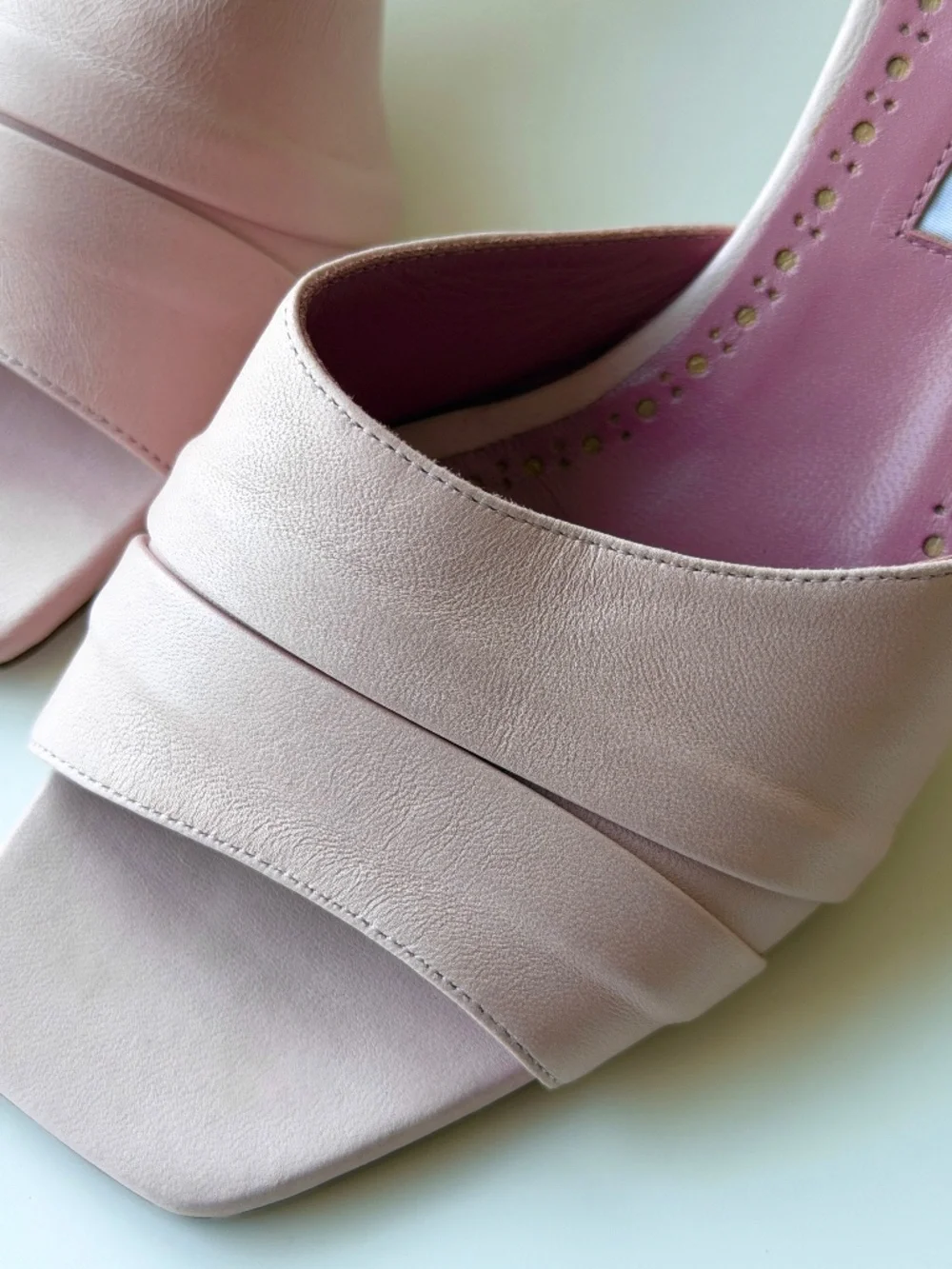 Vintage Manolo Blahnik dusty pink leather mules, IT 36